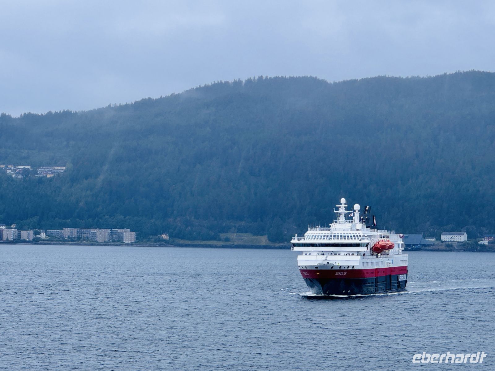 Tag 6 - Treffen mit dem Schwesternschiff MS Nordlys