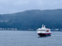 Tag 6 - Treffen mit dem Schwesternschiff MS Nordlys