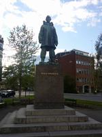 17.06.15: Standbild für Roald Amundsen in Tromsö