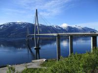 Die Helgelandsbrücke