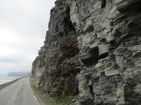 Schieferfelsen am Porsangerfjord