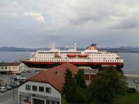 Hurtigruteneinfahrt in Molde