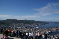 Aussicht vom Floyen auf die Stadt und den Hafen, Bergen, Norwegen