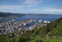 Aussicht vom Floyen auf die Stadt und den Hafen, Bergen, Norwegen
