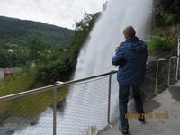 Steindalsfoss mit Fotograf