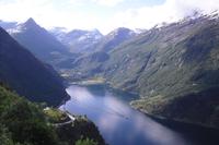 Am Aussichtspunkt Oernesvingen-Blick auf den Geirangerfjord