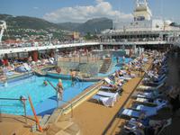 Voll belegtes Sonnendeck