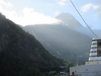 Im Geirangerfjord am frühen Morgen