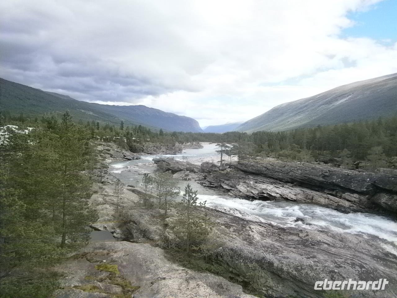 Die Otta - wasserreicher Fluss im Ottadalen