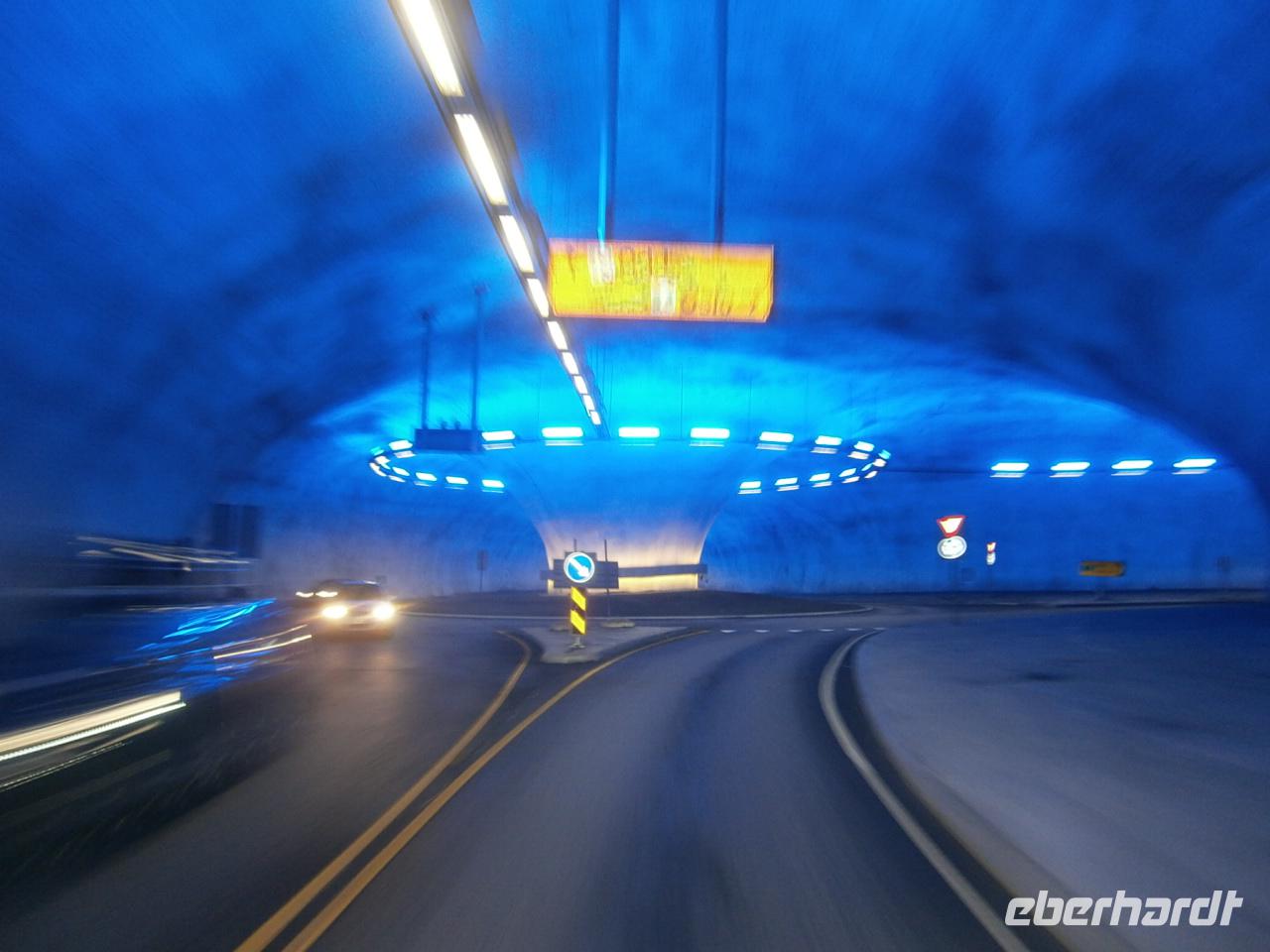 Kreisverkehr im Vallaviktunnel