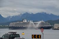 309 Alesund, Verabschiedung Kreuzfahrtschiff