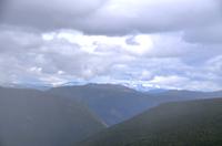136 Snowvegen, Blick durch den Regen nach Jotunheimen
