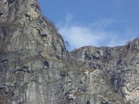 in unerreichbarer Höhe