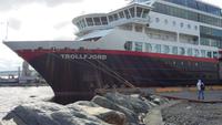 Hurtigrutenschiff  MS Trollfjord