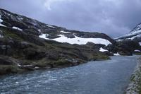 Am Wasserfall Stigfossen