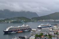 Ausblick vom Hausberg Aksla auf Alesund (4)