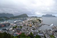 Ausblick vom Hausberg Aksla auf Alesund (6)