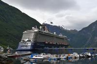Mein Schiff 3 in Geiranger (2)