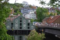 Speicherhäuser am Fluss Nidelva