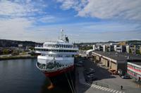 079 Trondheim, Hurtigrutenanleger mit MS Nordlys