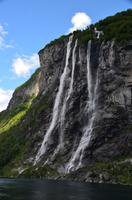 209 Fährfahrt Hellesylt - Geiranger, Sieben Schwestern