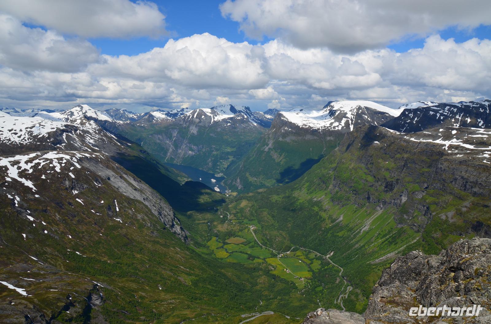 227 Dalsnibba, Blick zum Geirangerfjord