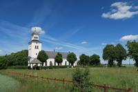 Die Kirche und der Runenstein