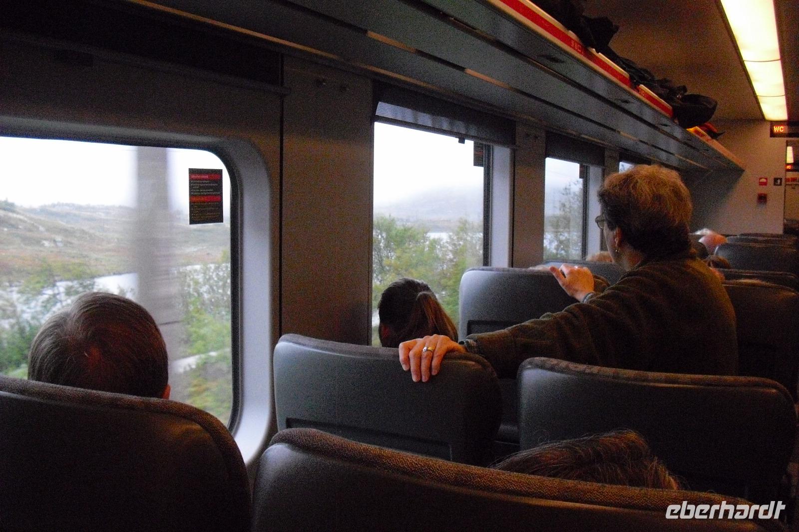 Mit der Bergenbahn über die Hardangervidda