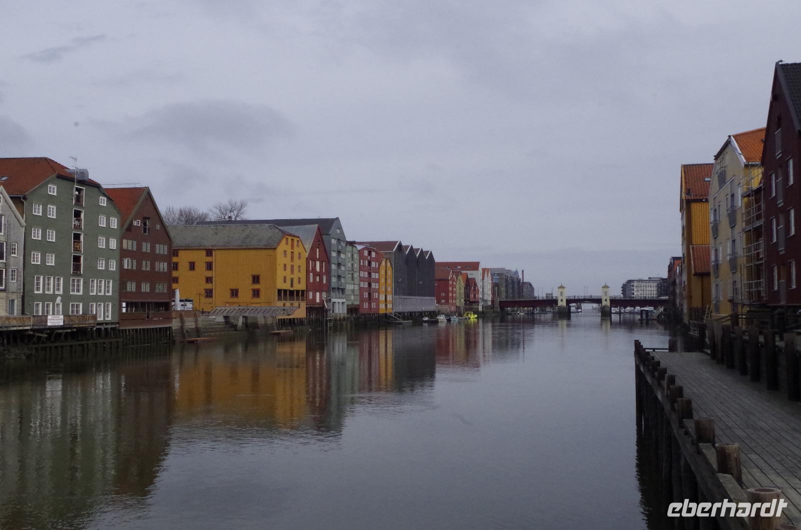 Trondheim Nidelven udn Speicherhäuser