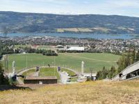 oberhalb der Schanzenanlage in Lillehammer