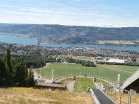 oberhalb der Schanzenanlage in Lillehammer