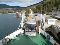 Kaupanger Start zur Kreuzfahrt im Sognefjord unser Bus