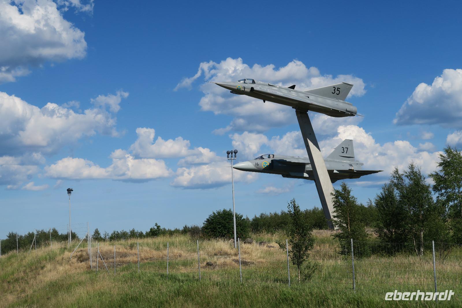 2 Militär Flugzeuge Saab