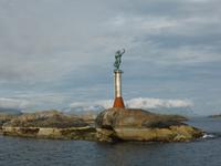 Lofoten- Hafeneinfahrt Svolvaer 