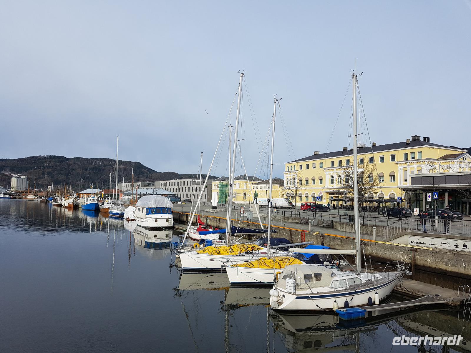Hurtigrute, Trondheim, Bahnhof
