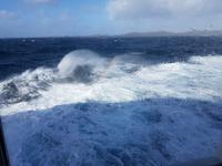 Hurtigrute, MS Finnmarken bei Wellengang