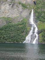 Fahrt durch den Geirangerfjord Wasserfall Der Freier