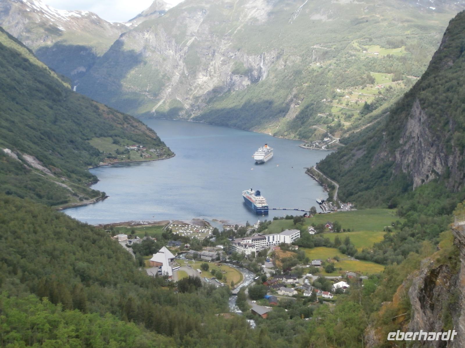 Blick zum Geirangerfjord