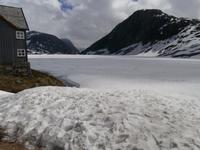 Djupvassvatnet unter Eis