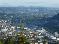 Panoramablick vom Fløyen auf die Stadt Bergen