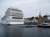 Kreuzfahrtriesen sprengen die ganze Altstadt von Stavanger