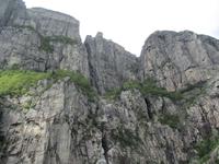 Blick hinauf zum Preikestolen