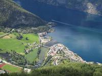 Blick vom Stegasteinen auf Aurlandsvangen