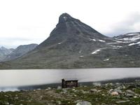 Der Kyrkja bei Leirvasbu. 2032 m.