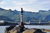 300 Lofoten, Adlersafari, Hafeneinfahrt Svolvaer