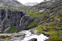 247 Auf den Aussichten der Trollstige