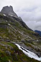 248 Auf den Aussichten der Trollstige