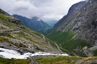 249 Auf den Aussichten der Trollstige