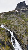260 Auf den Aussichten der Trollstige, Stigfossen
