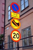 Hier merkt man aber doch, dass man nicht  Mitteleuropa ist - Spikesreifen nicht gestattet und das mitten in Stockholm